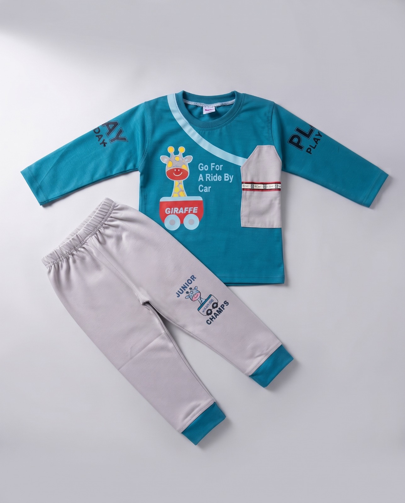 Kids Giraffe 2-Piece Suit – Teal & White